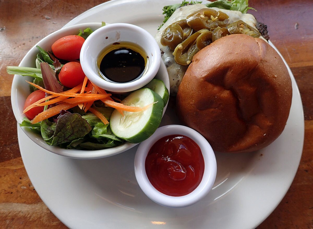 burger side salad