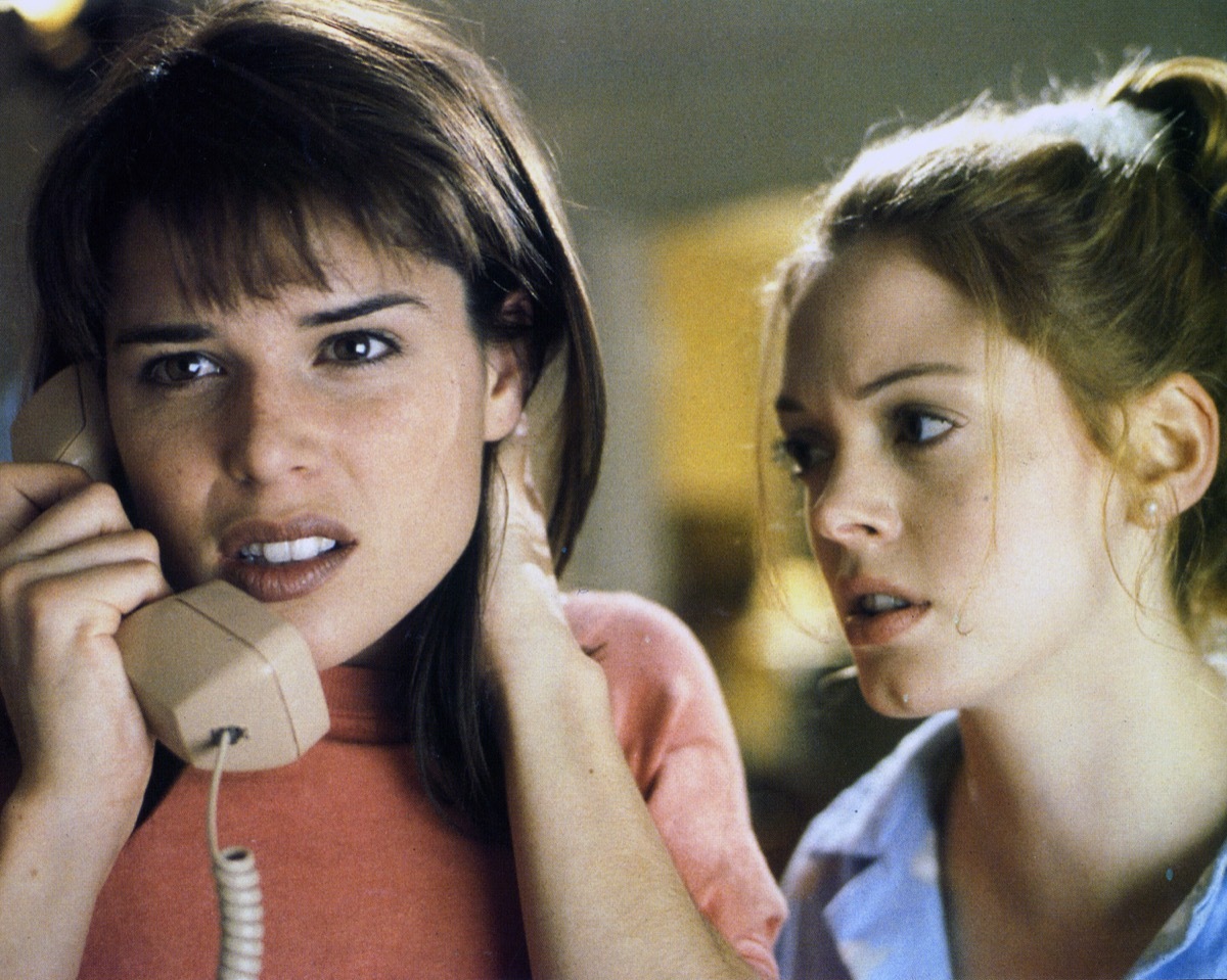 neve campbell and rose mcgowan in scream