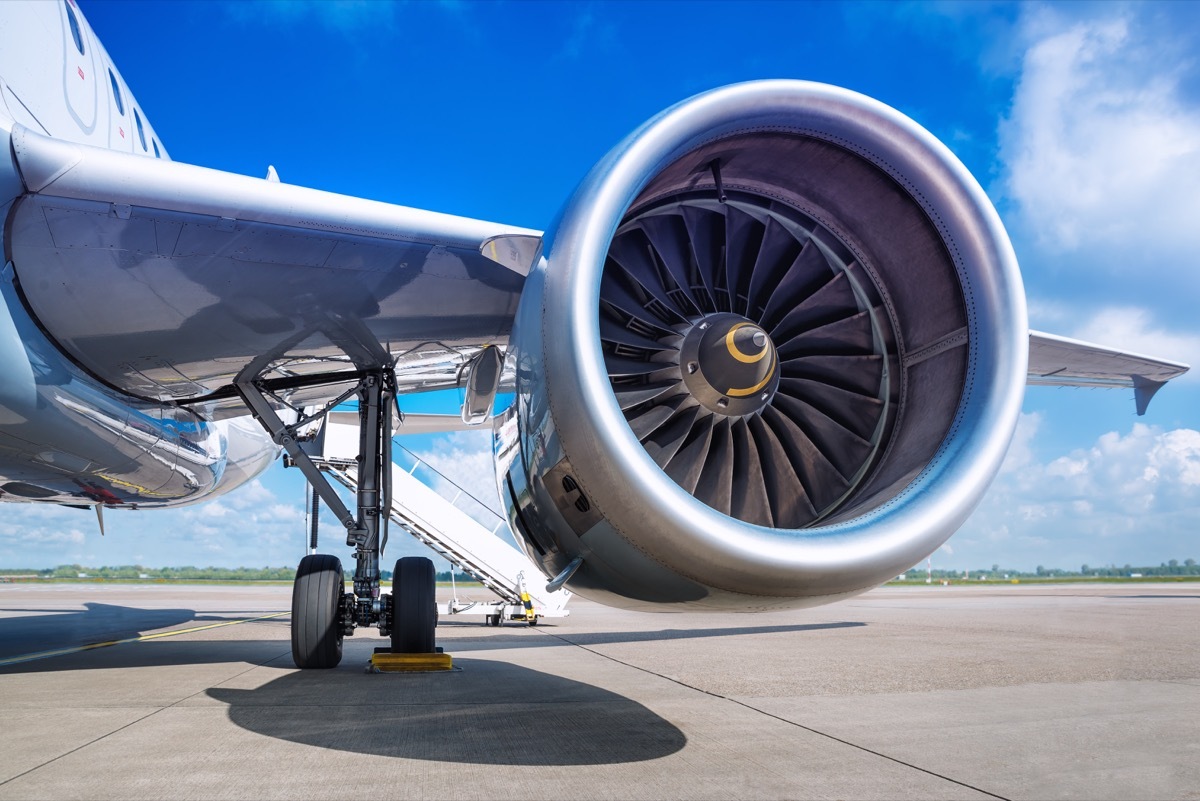 plane engine viewed from the front