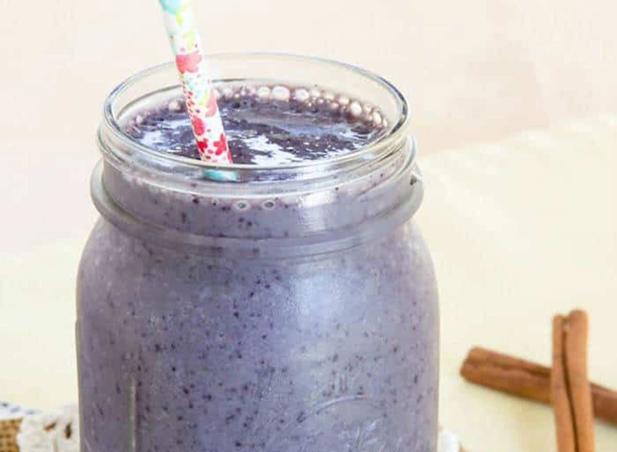 maple cinnamon blueberry smoothie