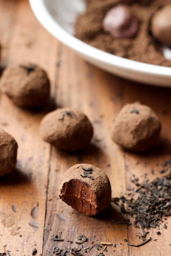 DARK CHOCOLATE EARL GREY TRUFFLES