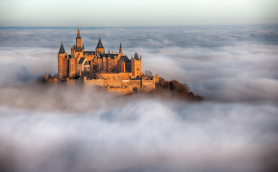 incredibly-cool-castles-around-the-world-03