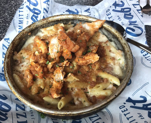 Unos Buffalo Chicken Mac and Cheese