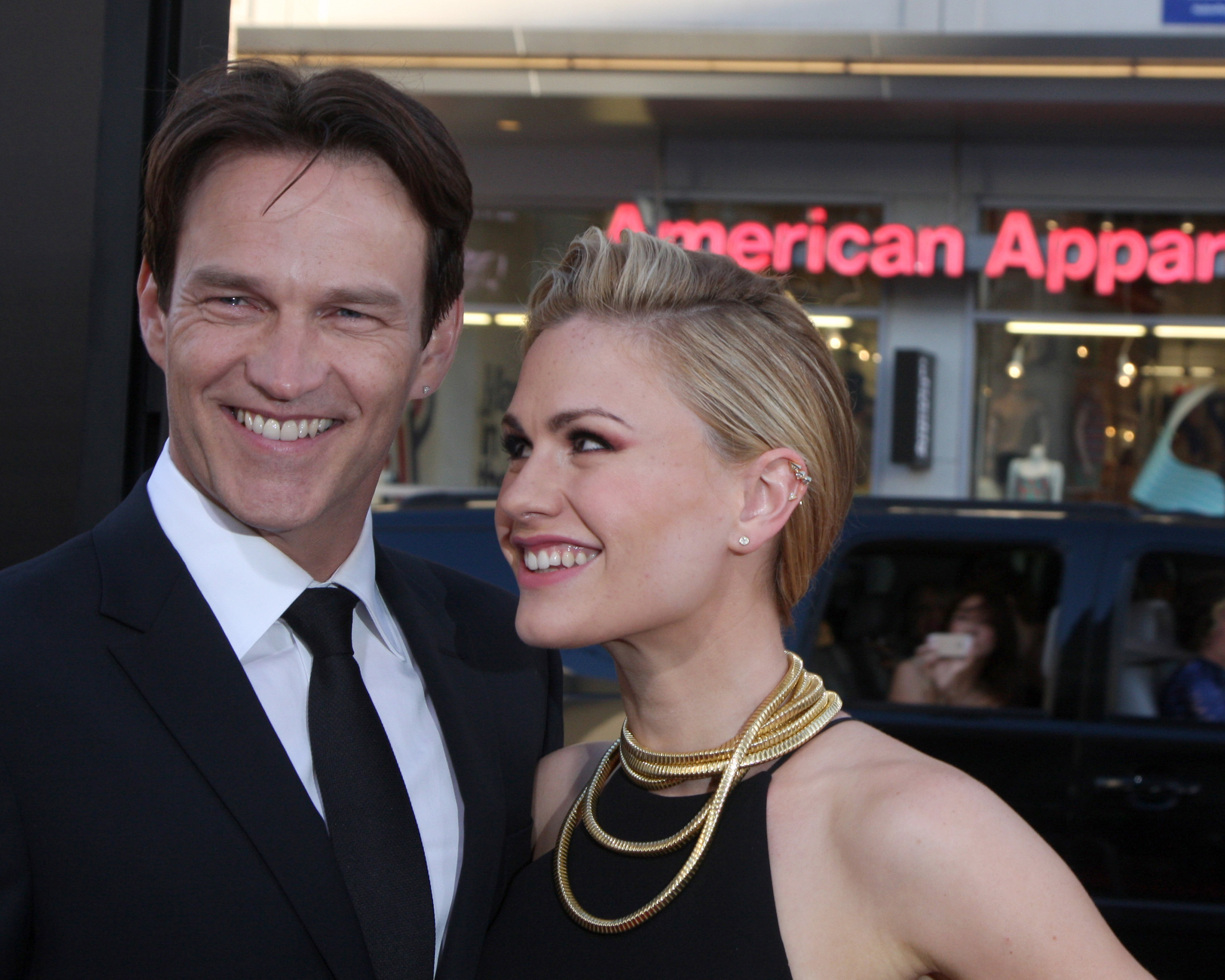 Anna Paquin and Stephen Moyer