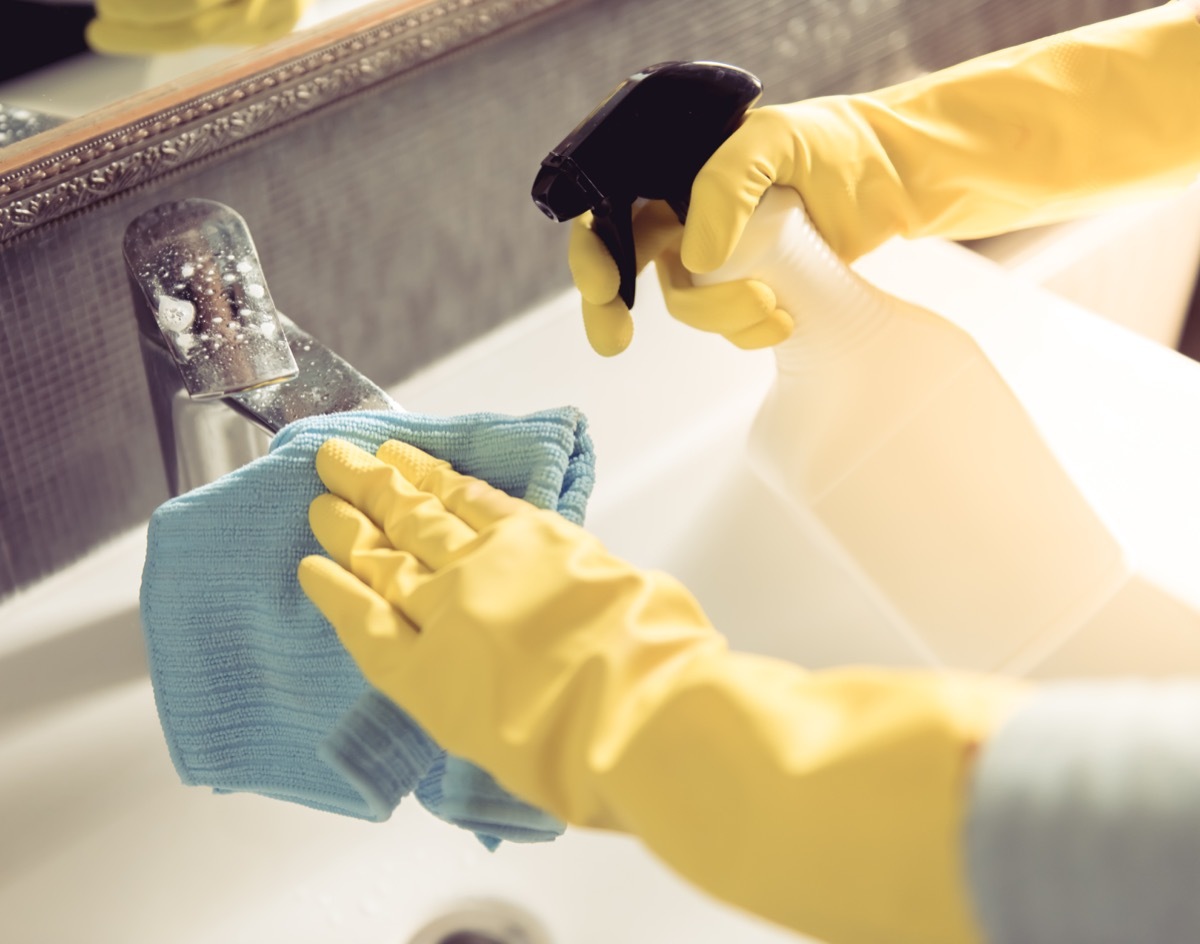 Cleaning faucet of sink