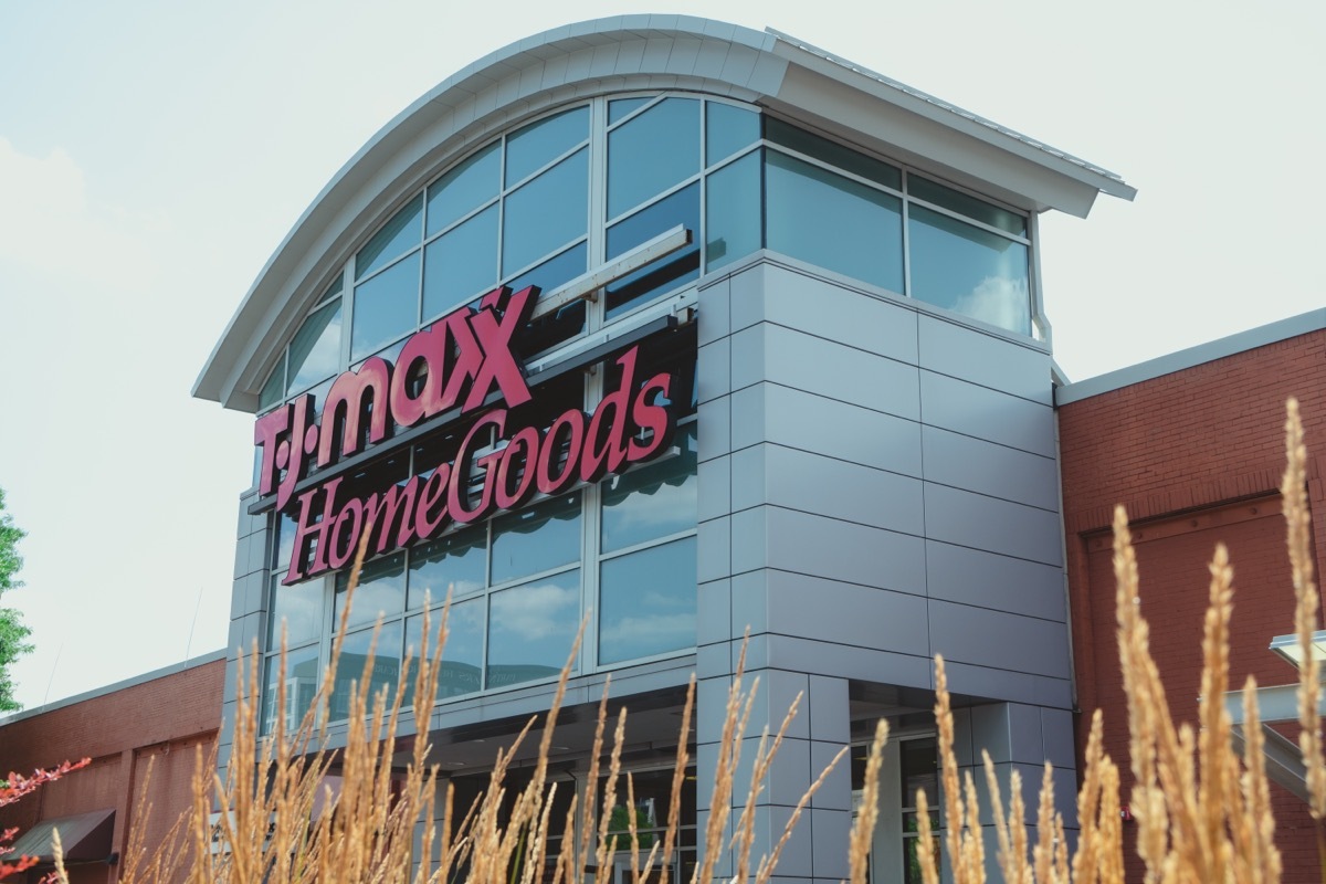 tj maxx homegoods combination store