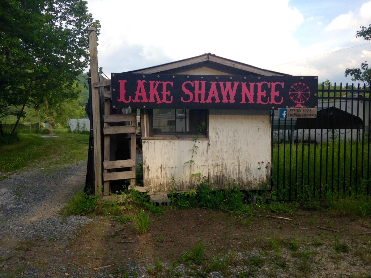 lake shawnee amusement park