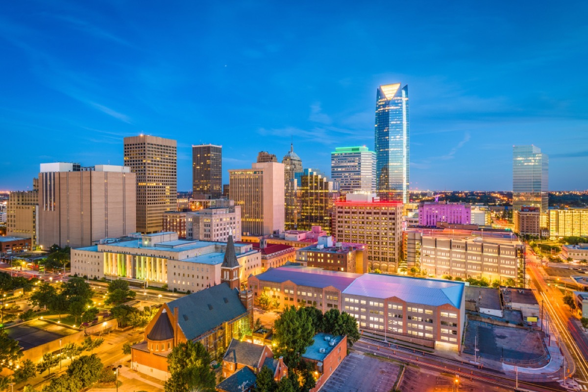 Oklahoma City, Oklahoma skyline at dusk