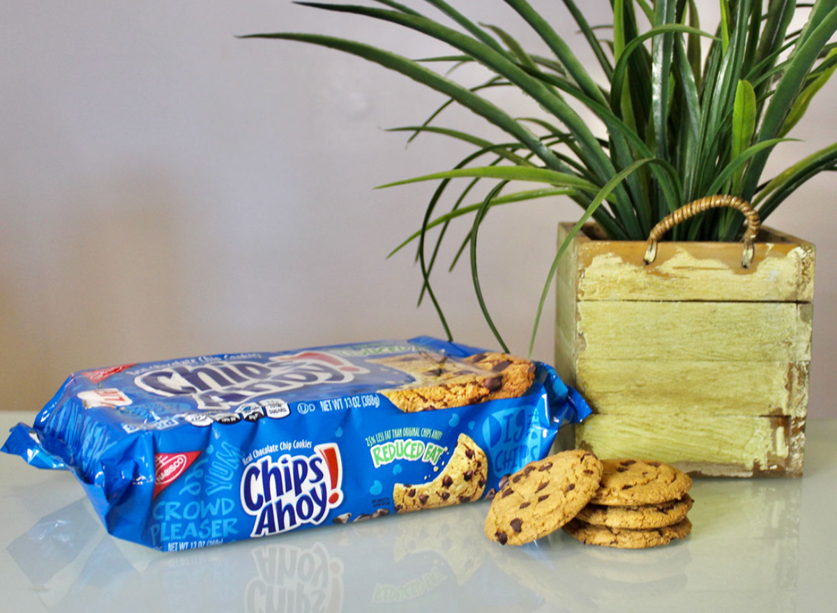 chips ahoy chocolate chip cookies bag