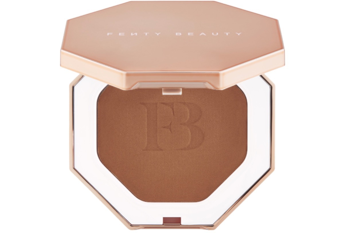 fenty warmth bronzer, summer beauty products