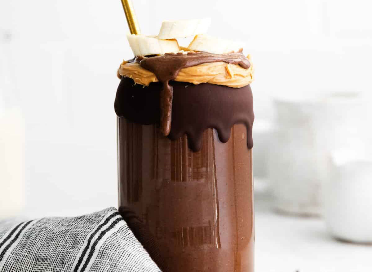 chocolate peanut butter smoothie