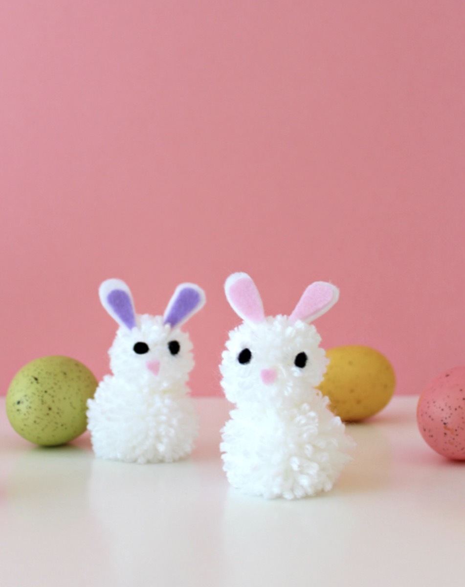 Pom-pom bunny craft