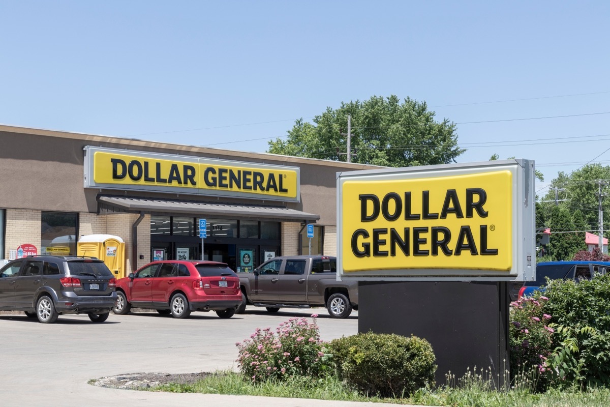 dollar general store