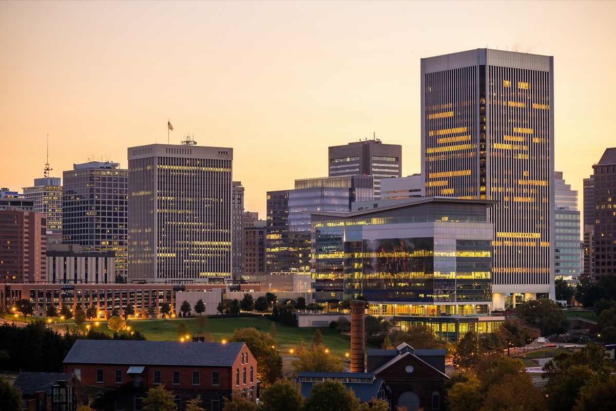 cityscape photo of Richmond, Virginia at sunset