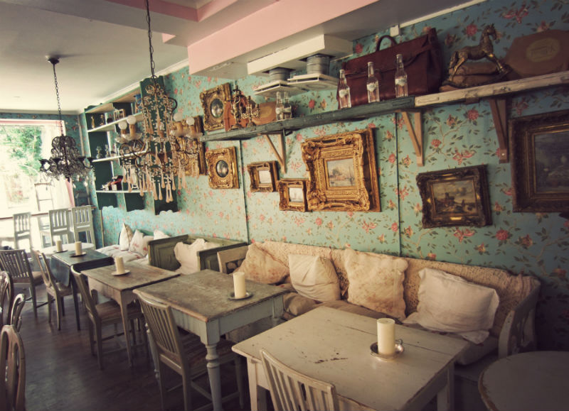 cutest-cafes-from-around-the-world-every-girl-should-visit-23