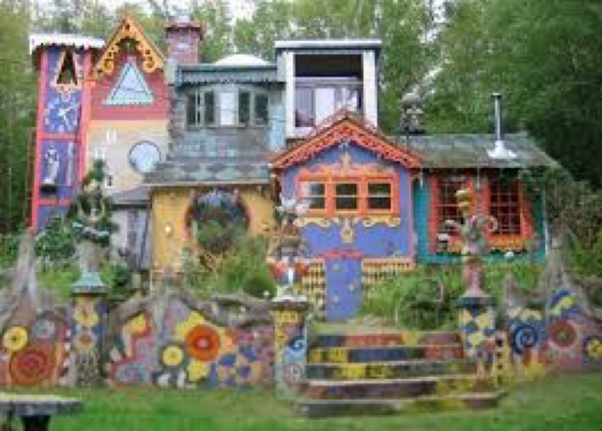 Luna Parc New Jersey craziest houses