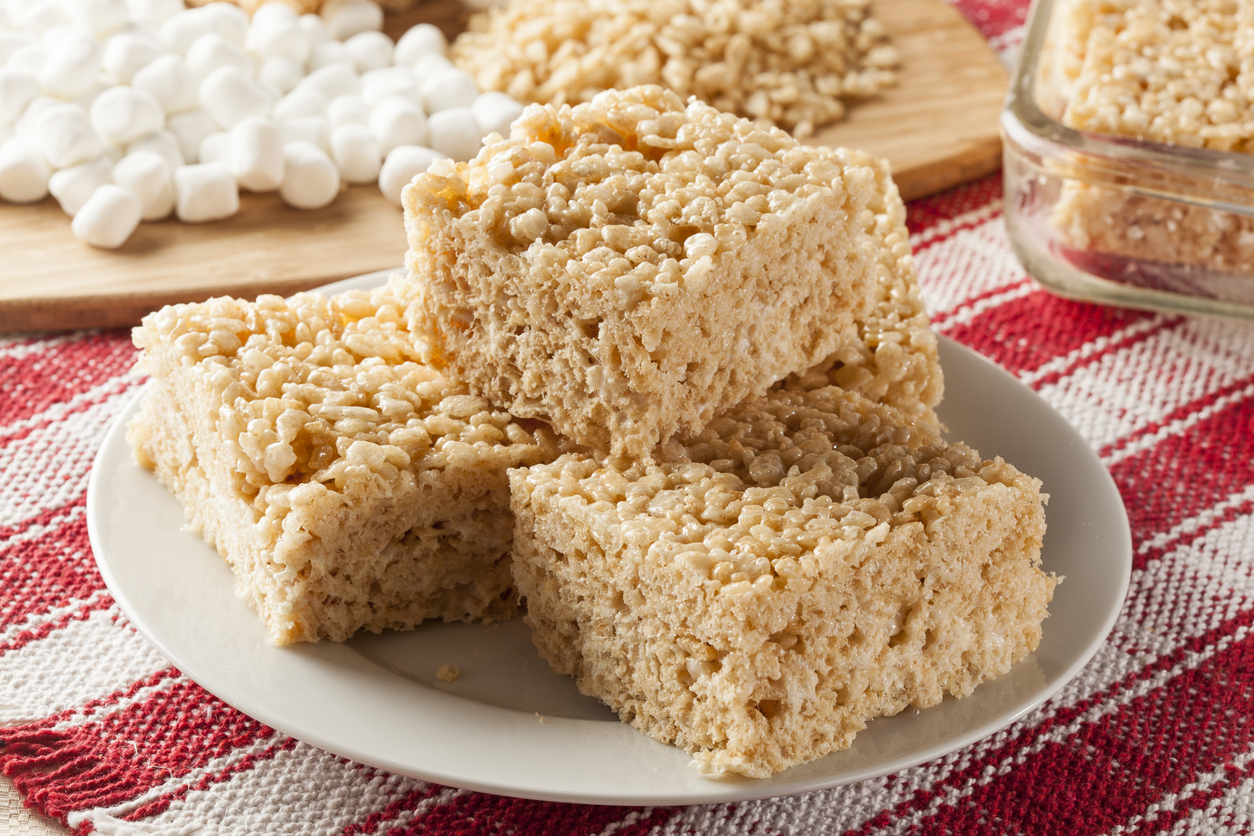 Homemade Marshmallow Crispy Rice Treat in bar form