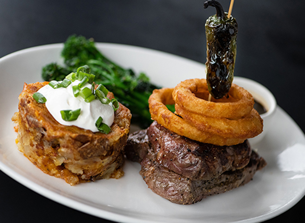 yardhouse sirloin potato stack