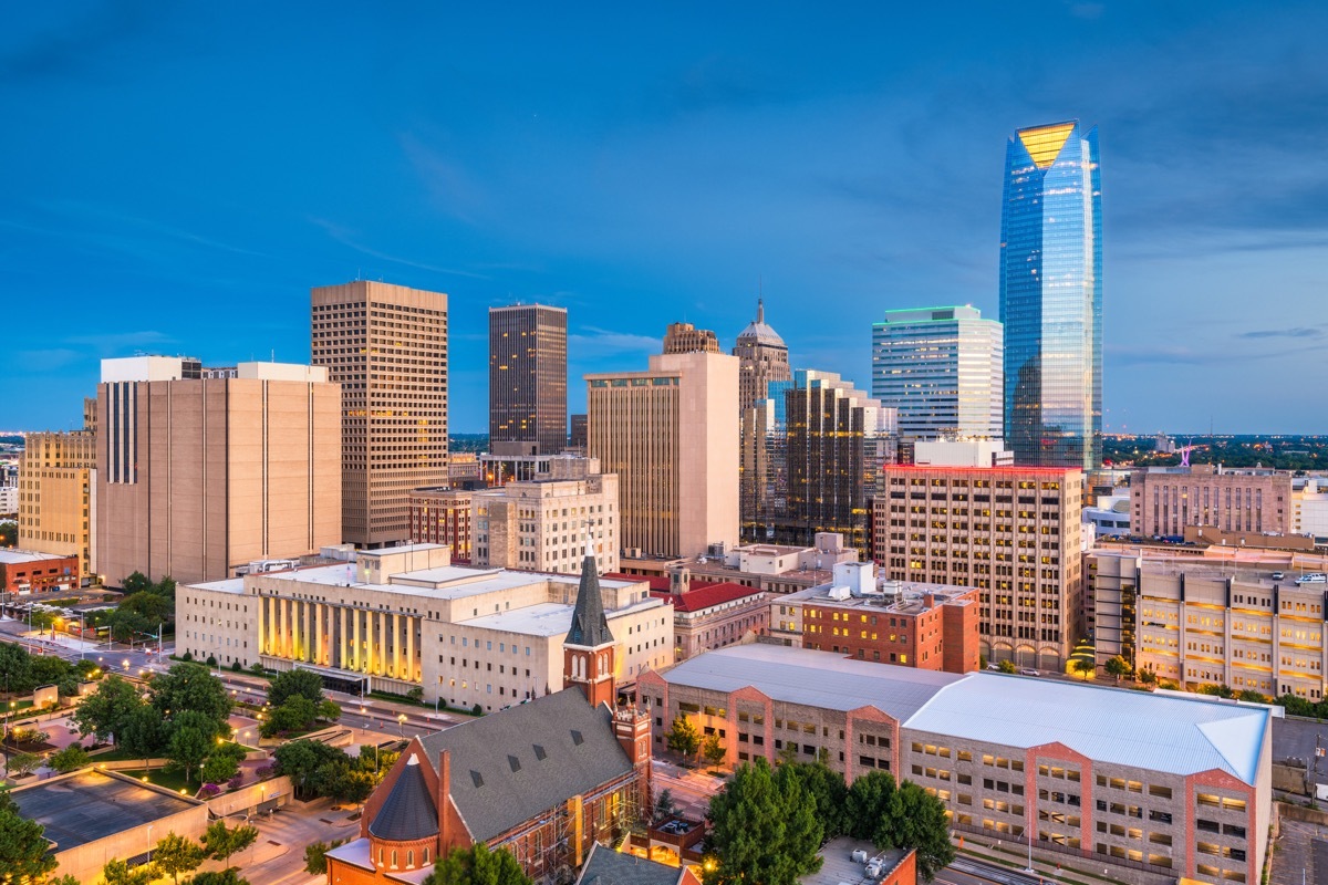 oklahoma city skyline state capitol buildings