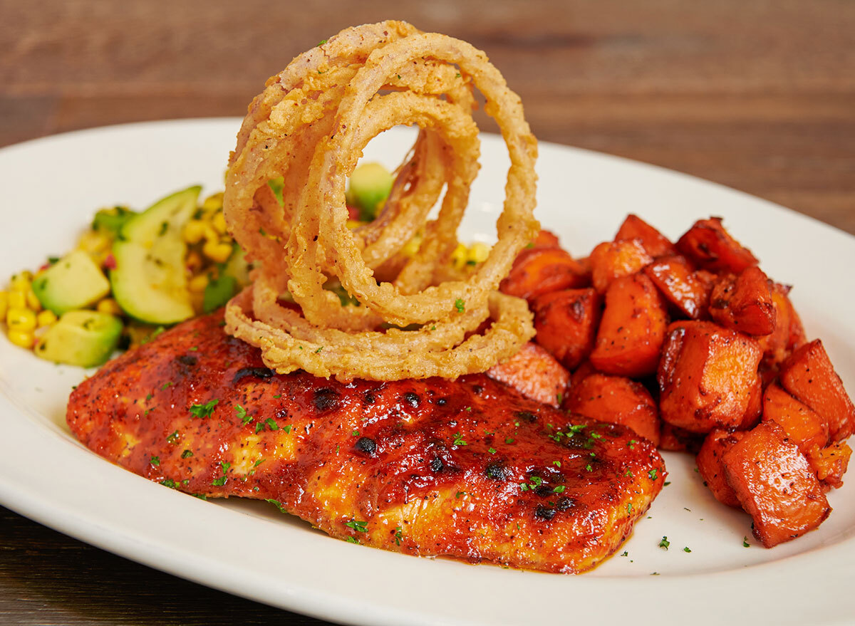 cheesecake factory carolina grilled salmon