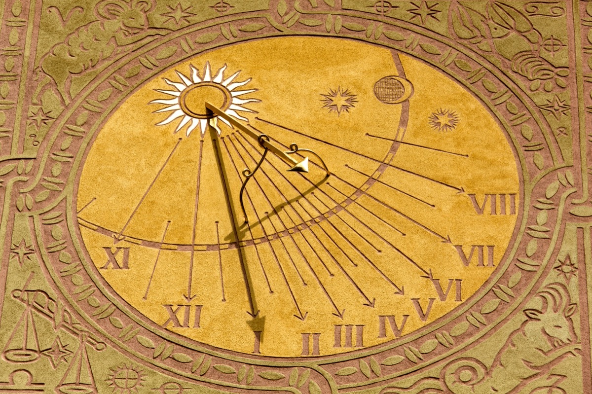 Sun dial