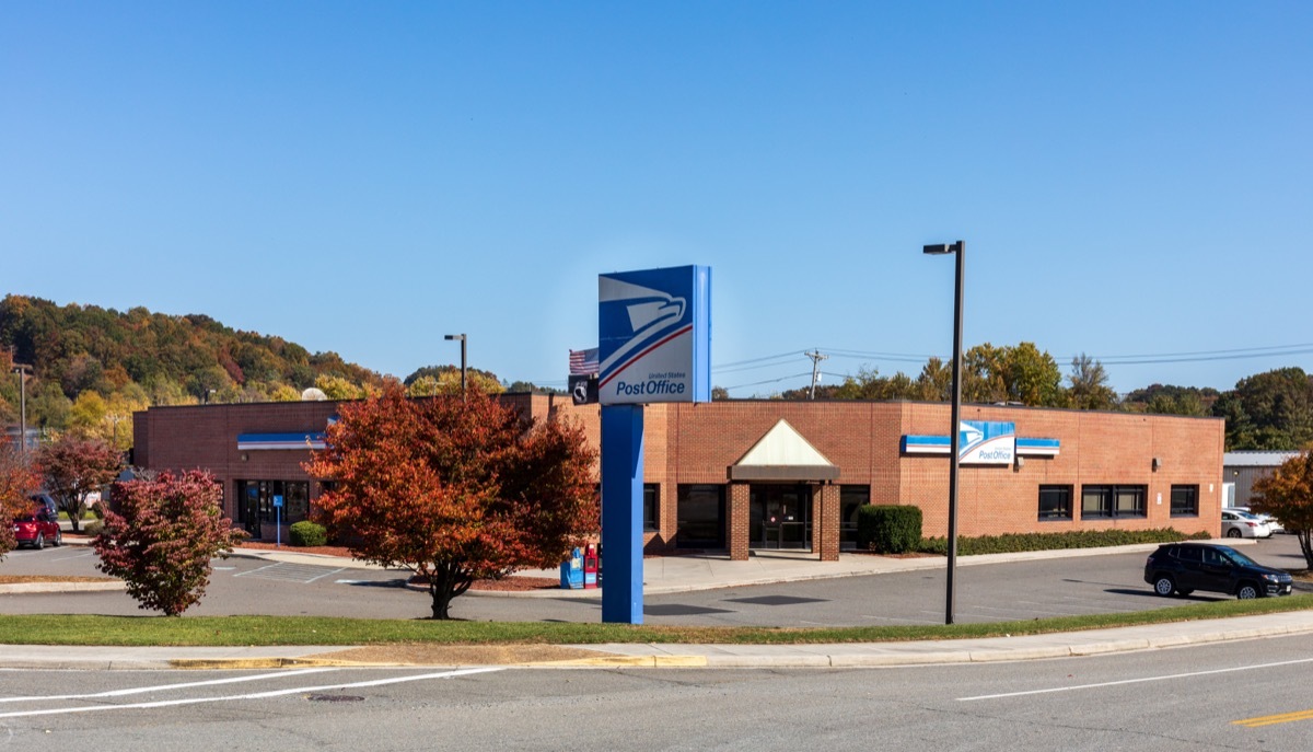 U.S. Post Office in Galax. Building and signs.