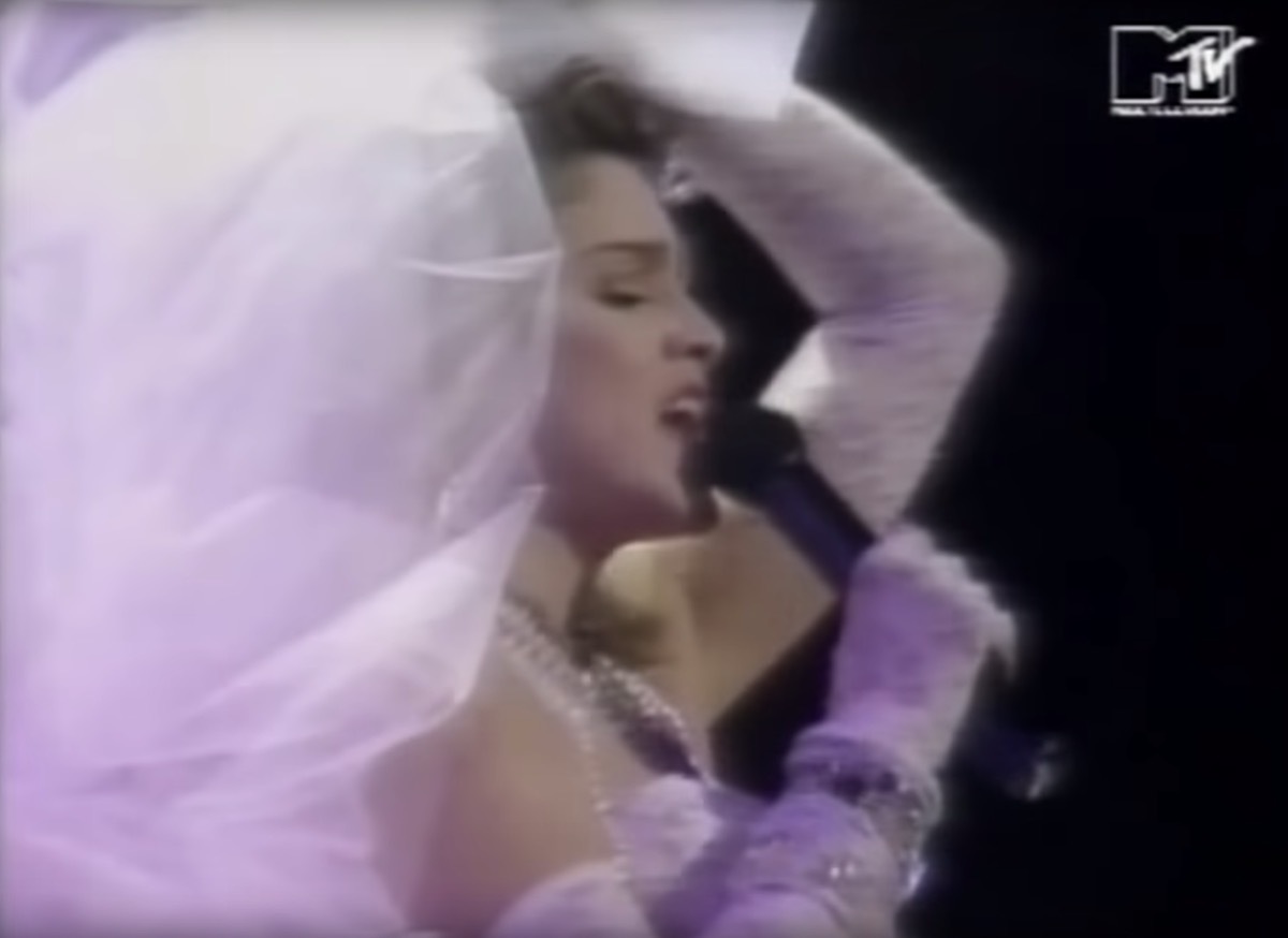 Madonna performs Like a Virgin at 1984 VMAsa