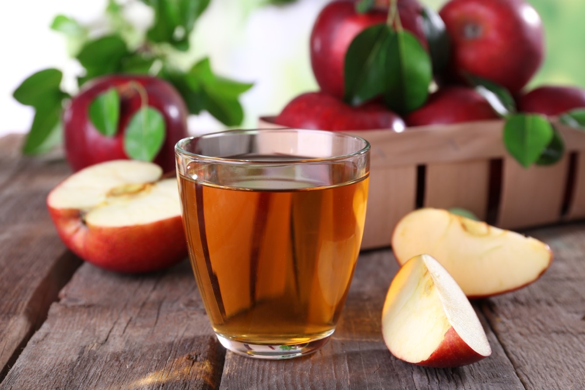 apple juice surrounded by apples how to live to 100