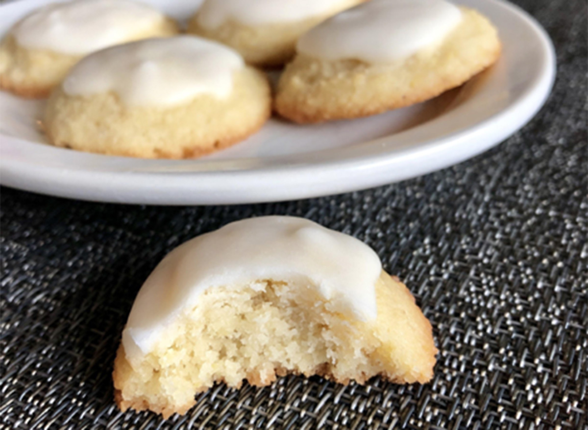 keto iced lemon cookies