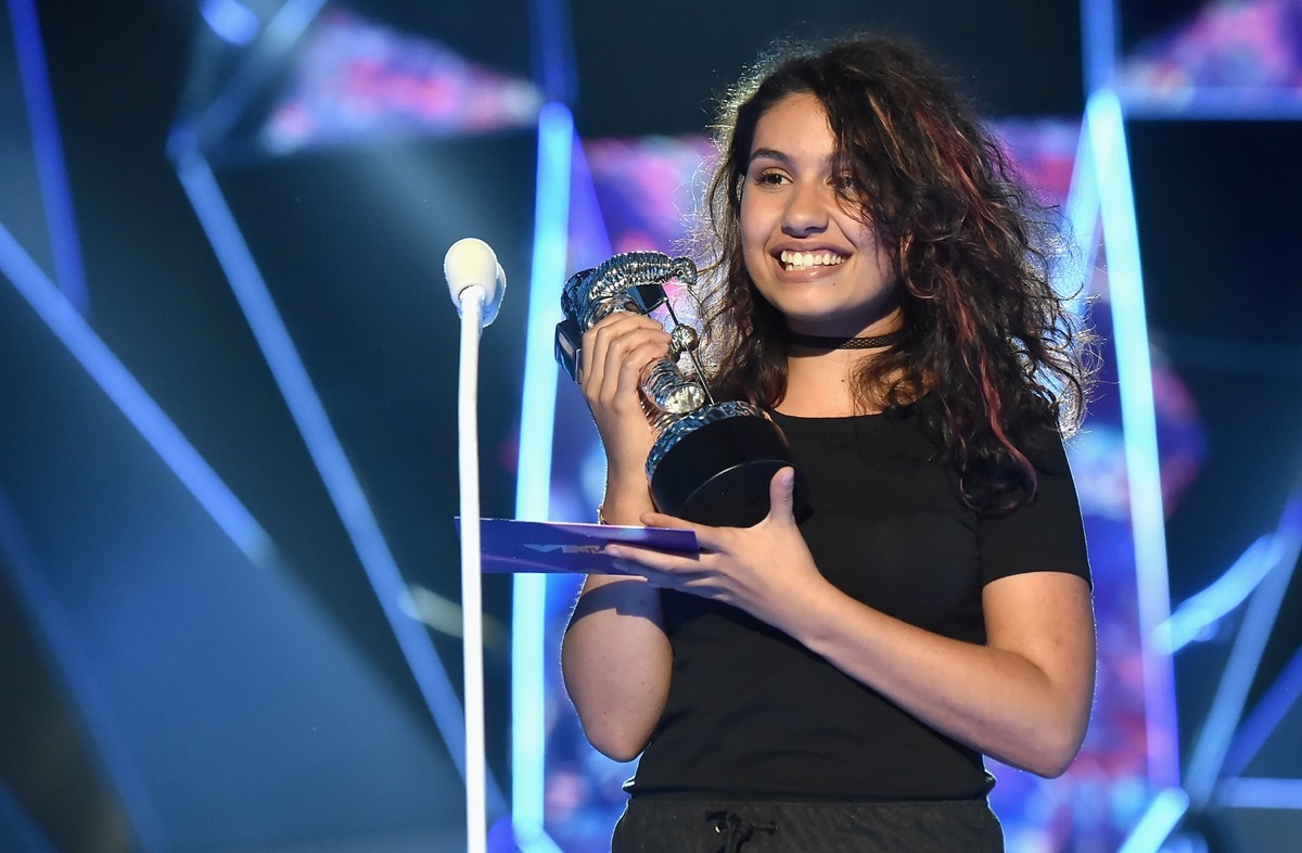 Alessia Cara at the MTV VMAs in 2017