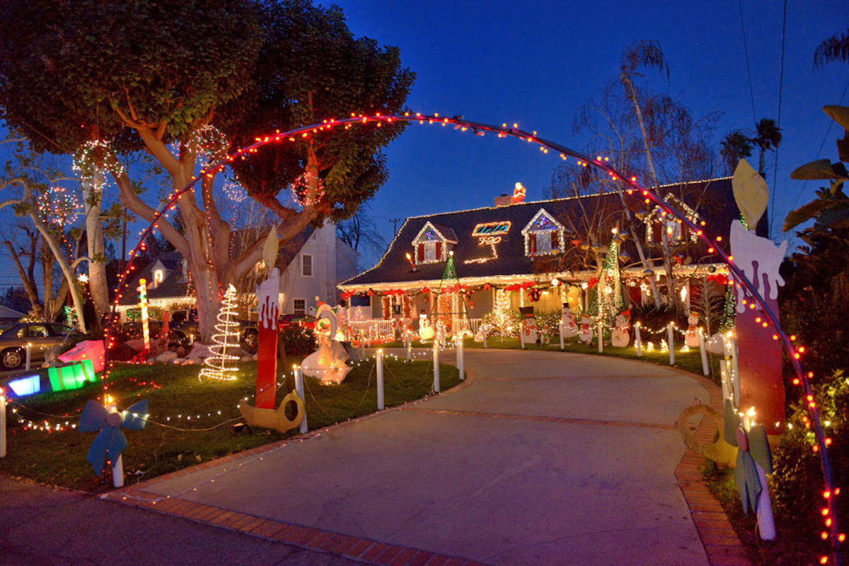 Sierra Madre, California Christmas towns in America