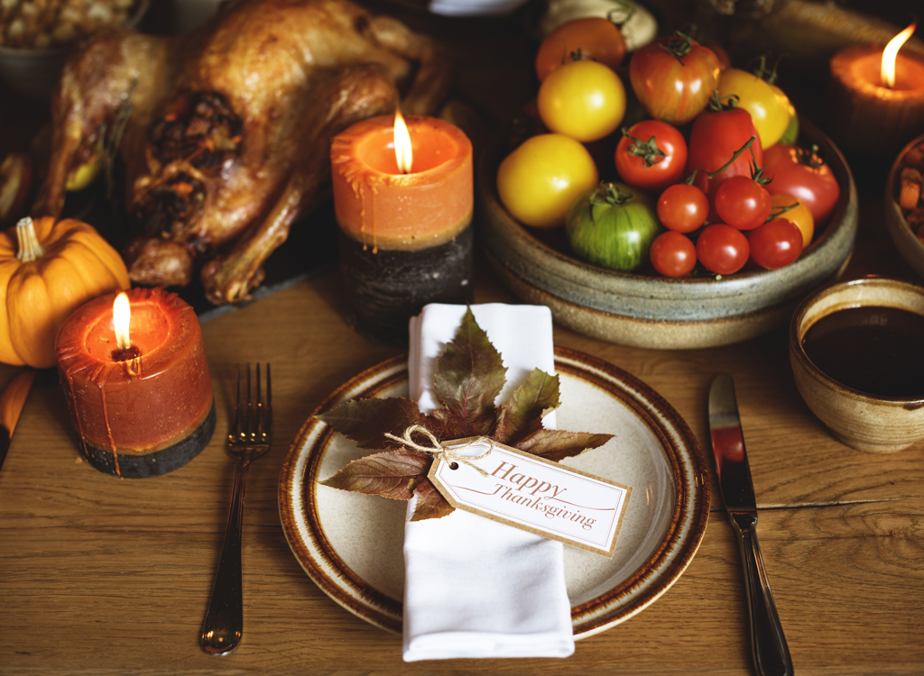 Thanksgiving table decoration