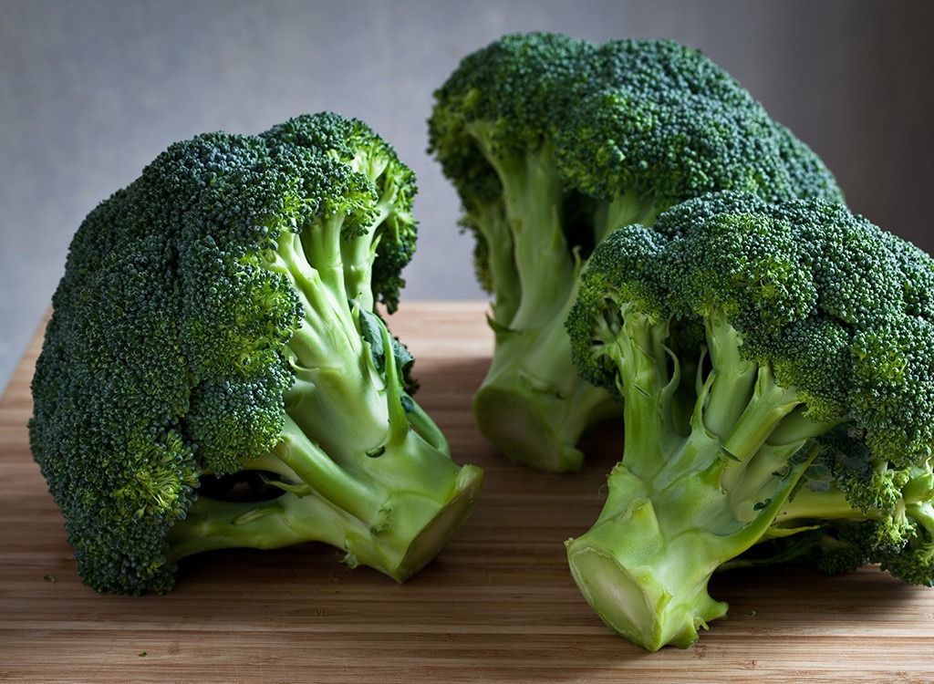 raw broccoli