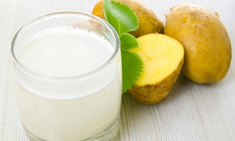 Raw potato juice | 15 Natural Remedies Indian Women Use For Flawless Skin | Her Beauty